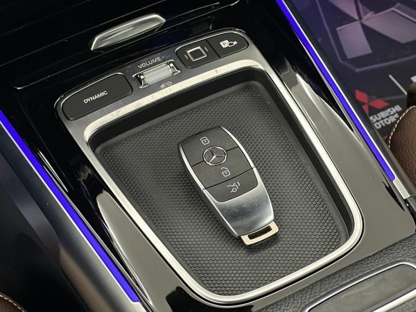 MERCEDES-BENZ GLB 220 2025/20258