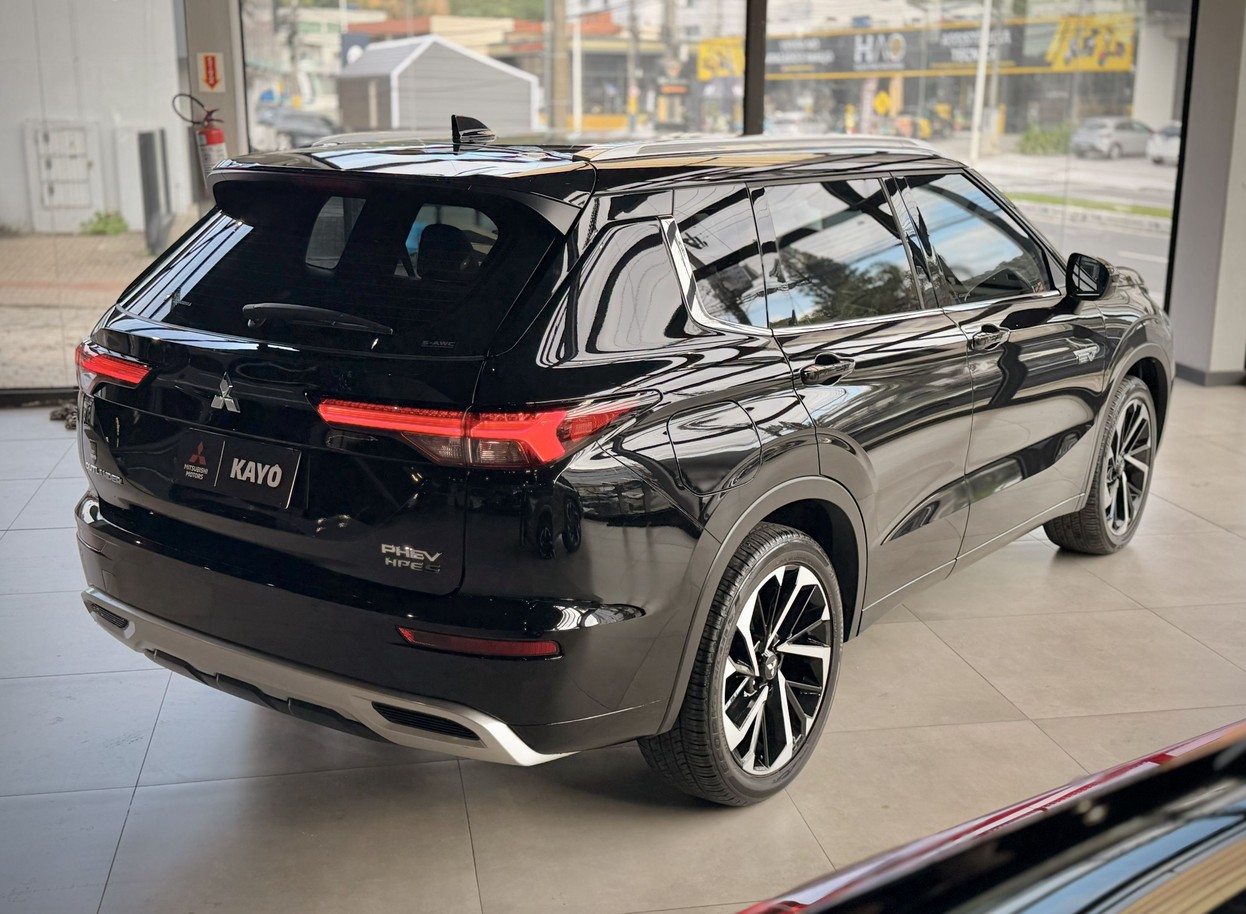OUTLANDER 2.4 PHEV HPE-S S-AWC3