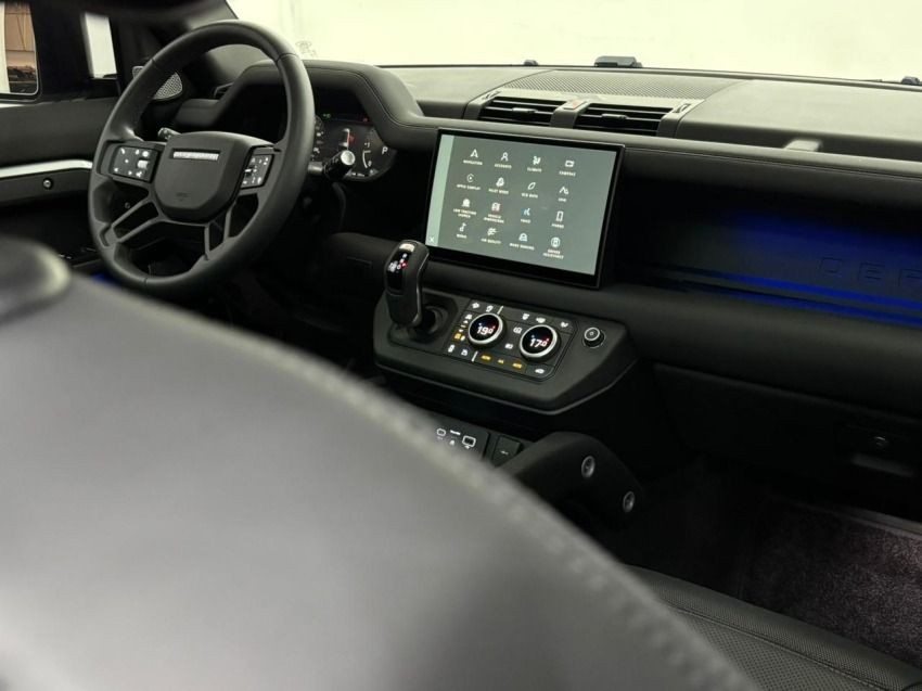 LAND ROVER DEFENDER 2023/20247