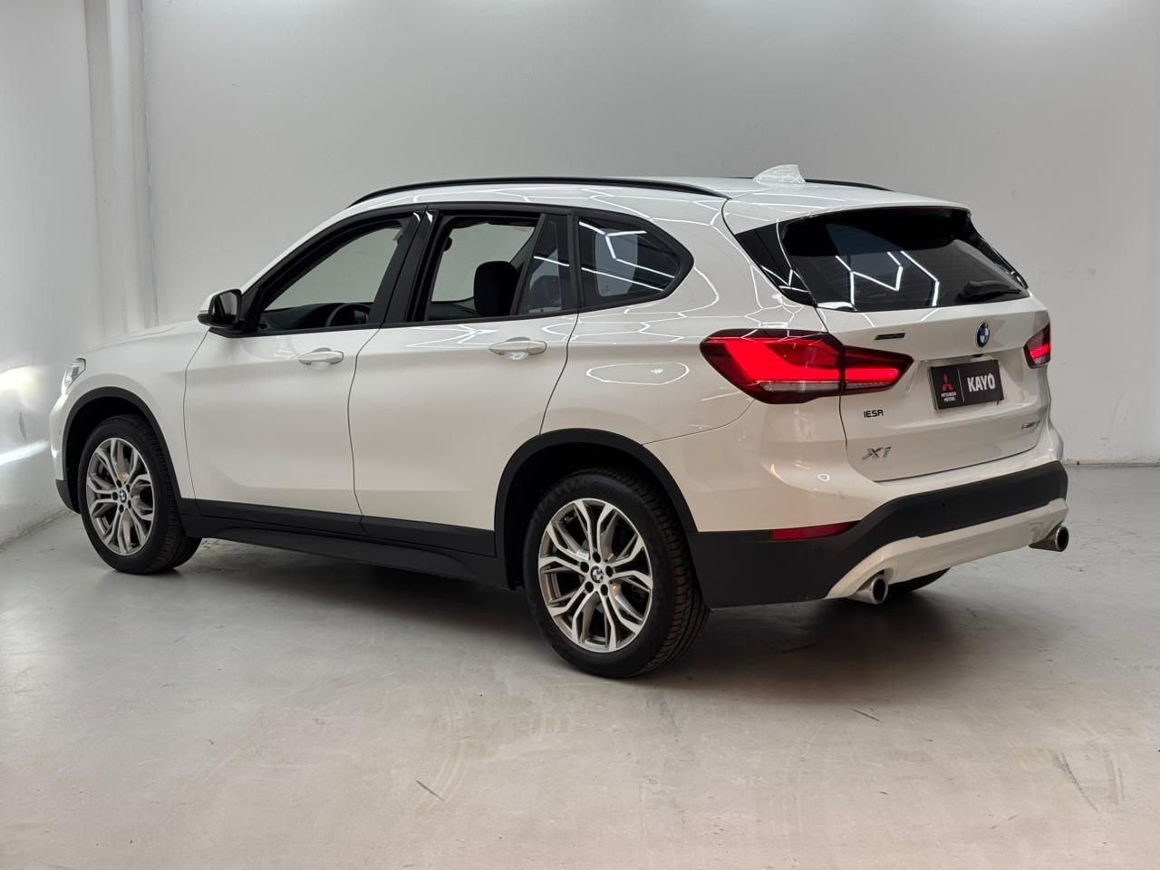 X1 2.0 16V TURBO SDRIVE20I 4P1