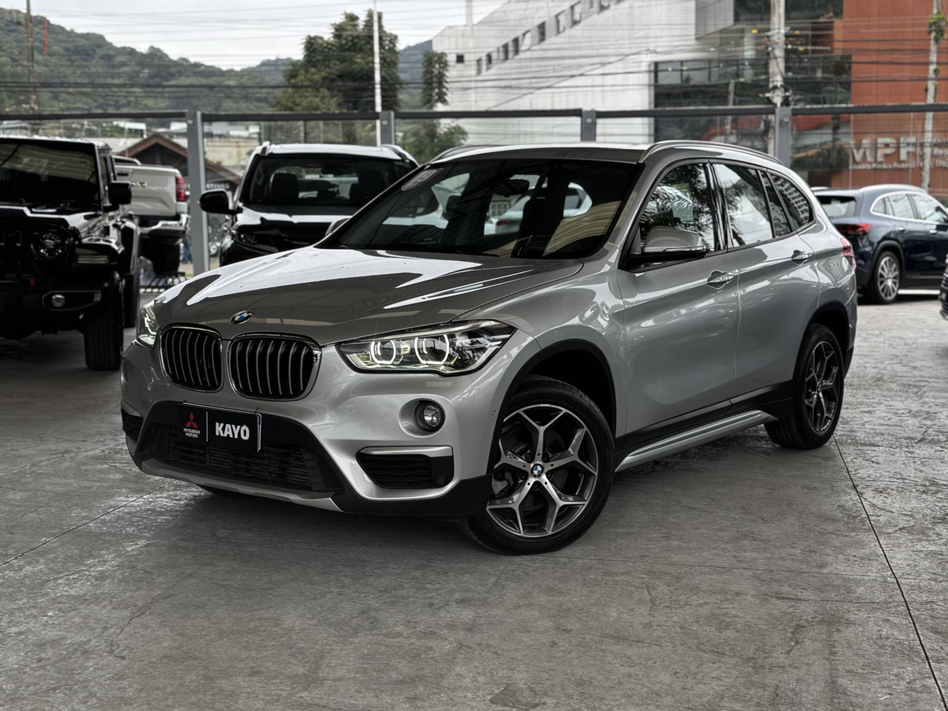 X1 2.0 16V TURBO SDRIVE20I 4P1