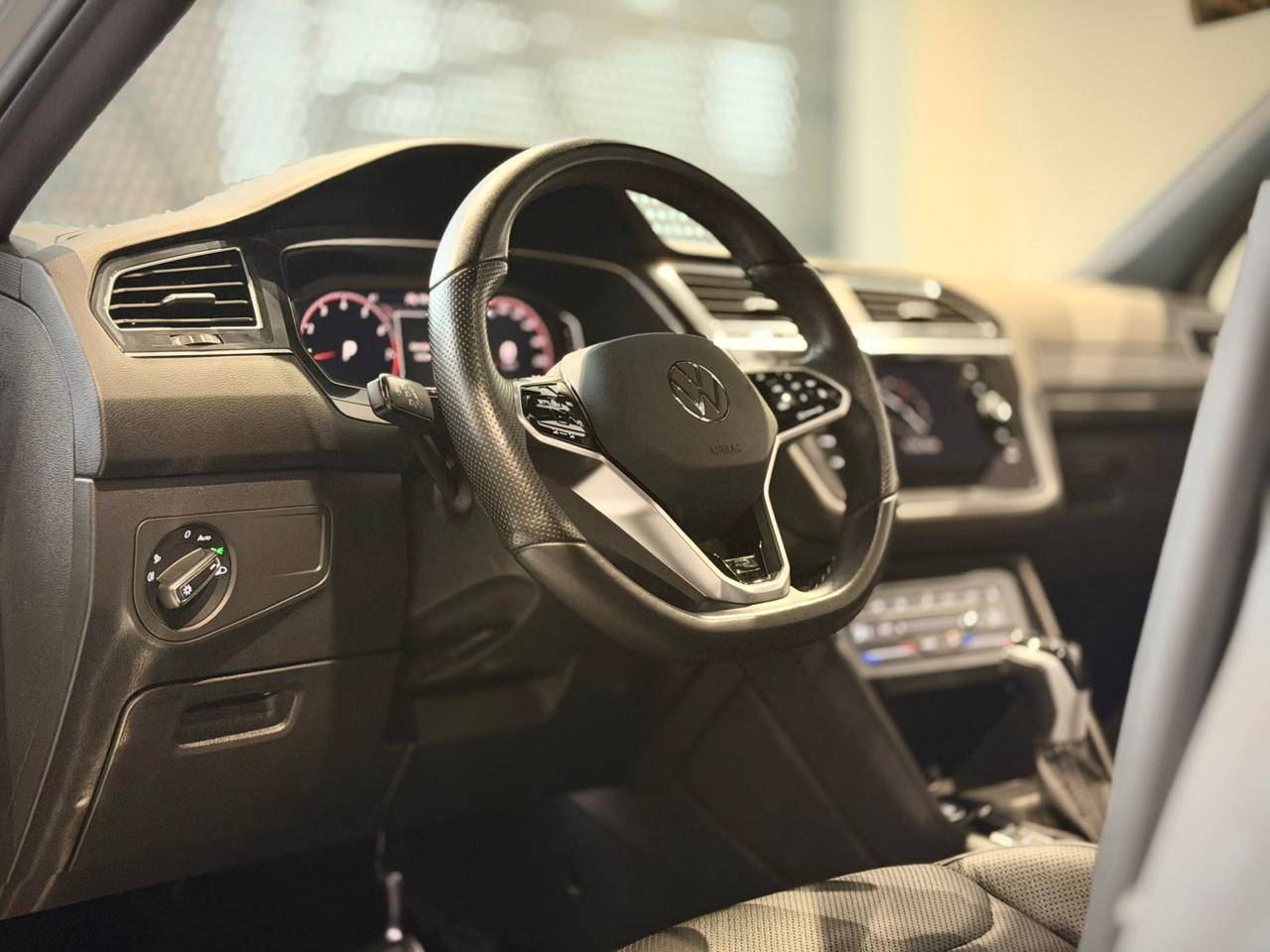 TIGUAN 2.0 300 TSI ALLSPACE R-LINE6