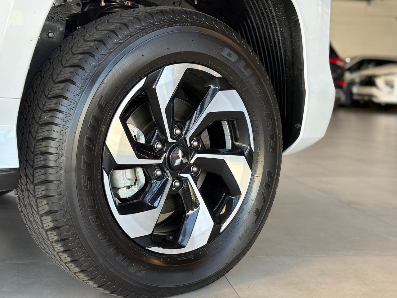 MITSUBISHI PAJERO SPORT 2024/20257