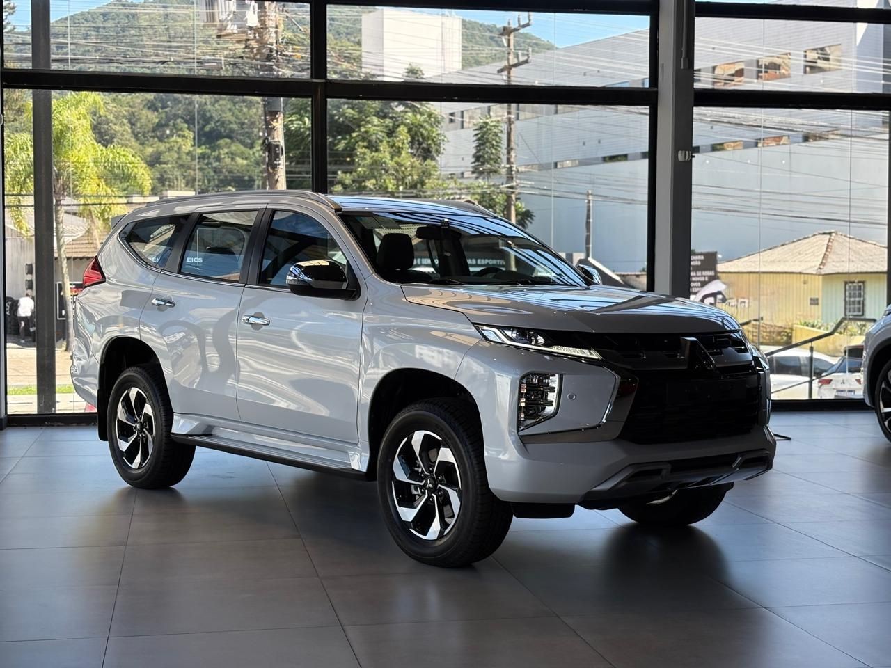 MITSUBISHI PAJERO SPORT 2024/2025