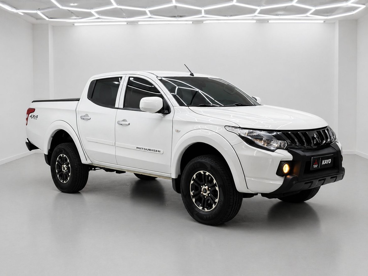 L200 TRITON 2.4 16V TURBO SPORT GLS CD 4X4
