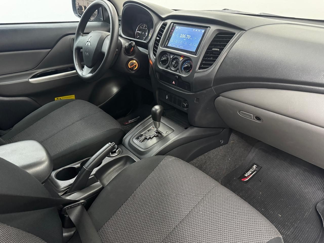 L200 TRITON 2.4 16V TURBO SPORT GLS CD 4X49