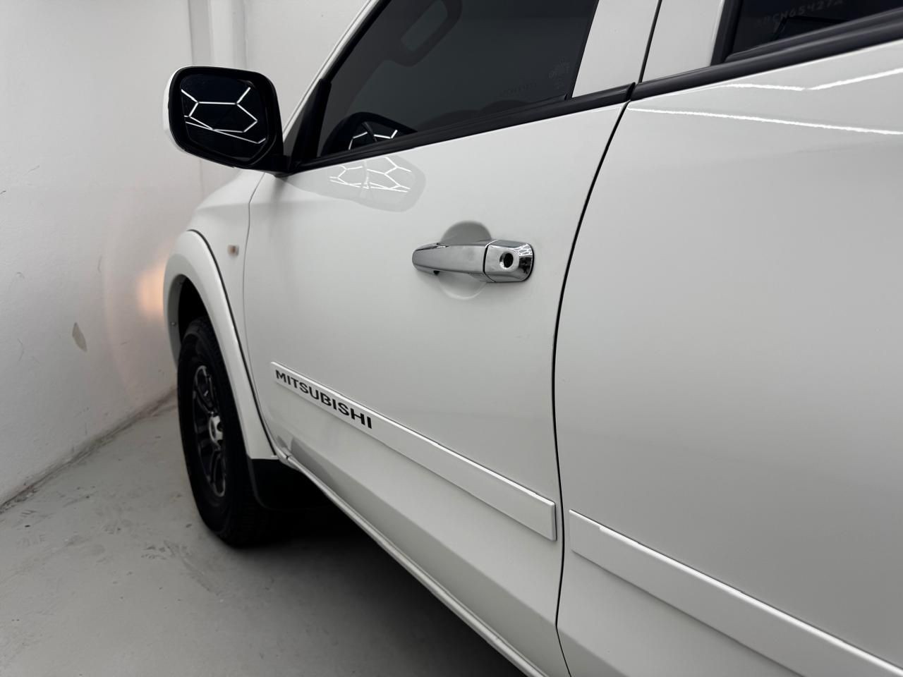 L200 TRITON 2.4 16V TURBO SPORT GLS CD 4X44