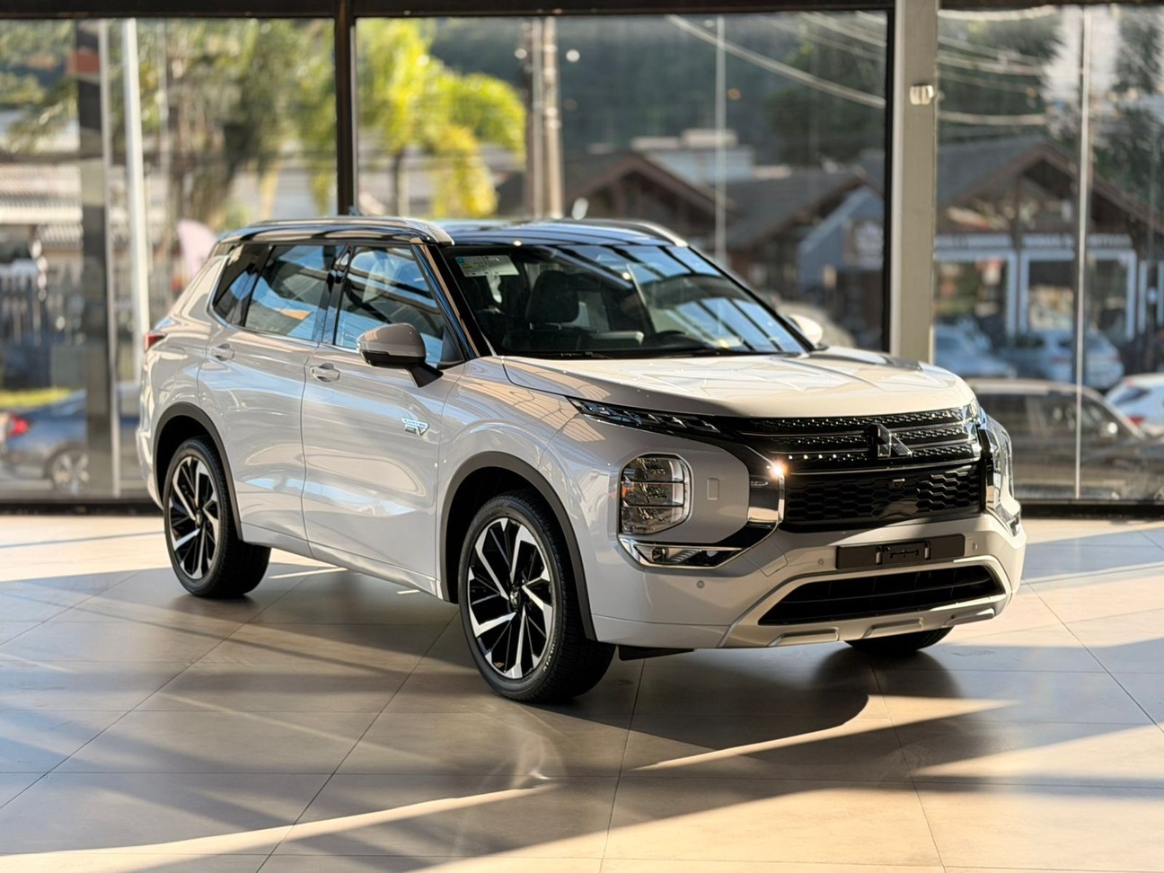 OUTLANDER 2.4 PHEV SIGNATURE S0