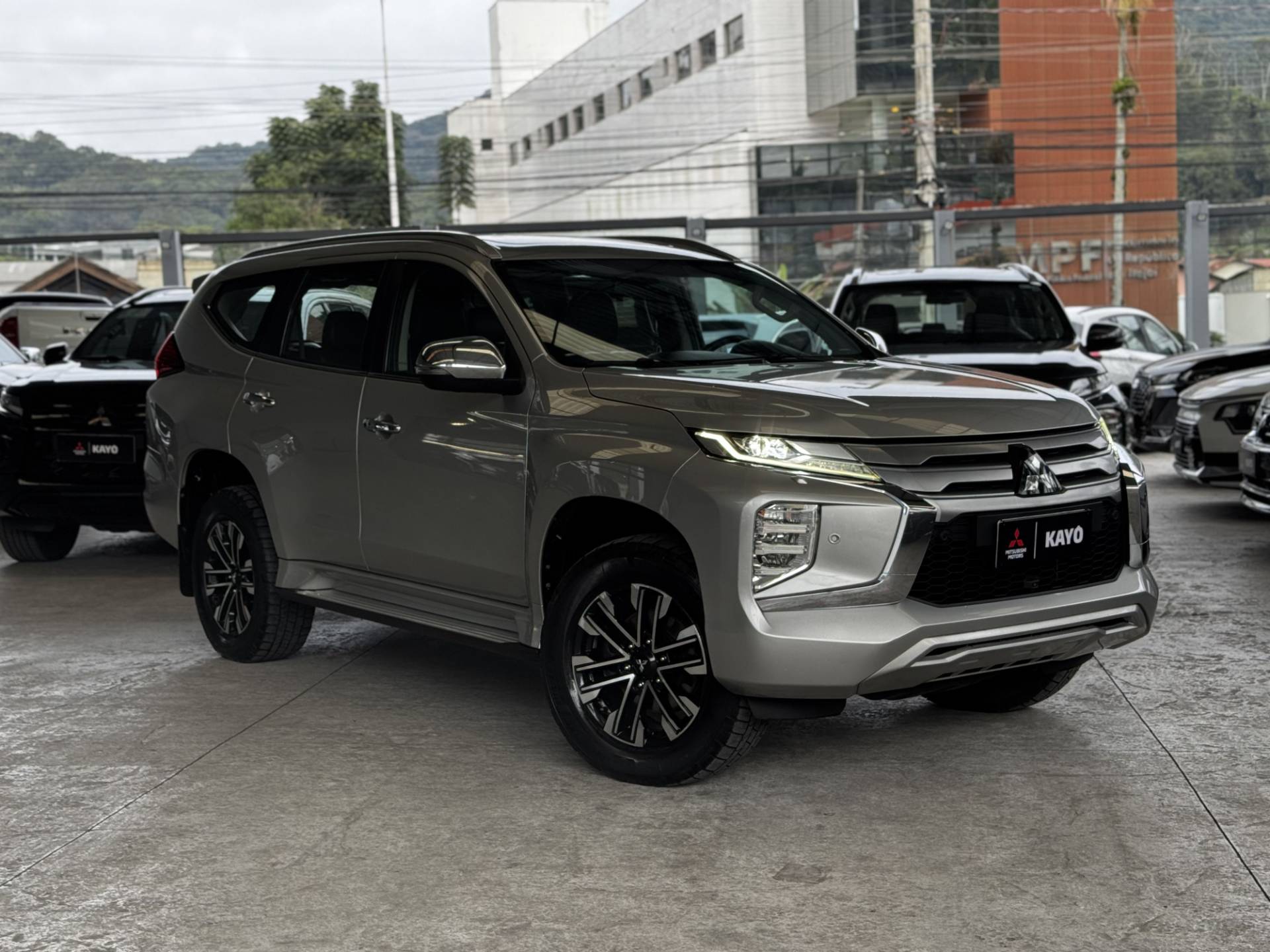 PAJERO SPORT 2.4 16V MIVEC TURBO HPE-S ADW