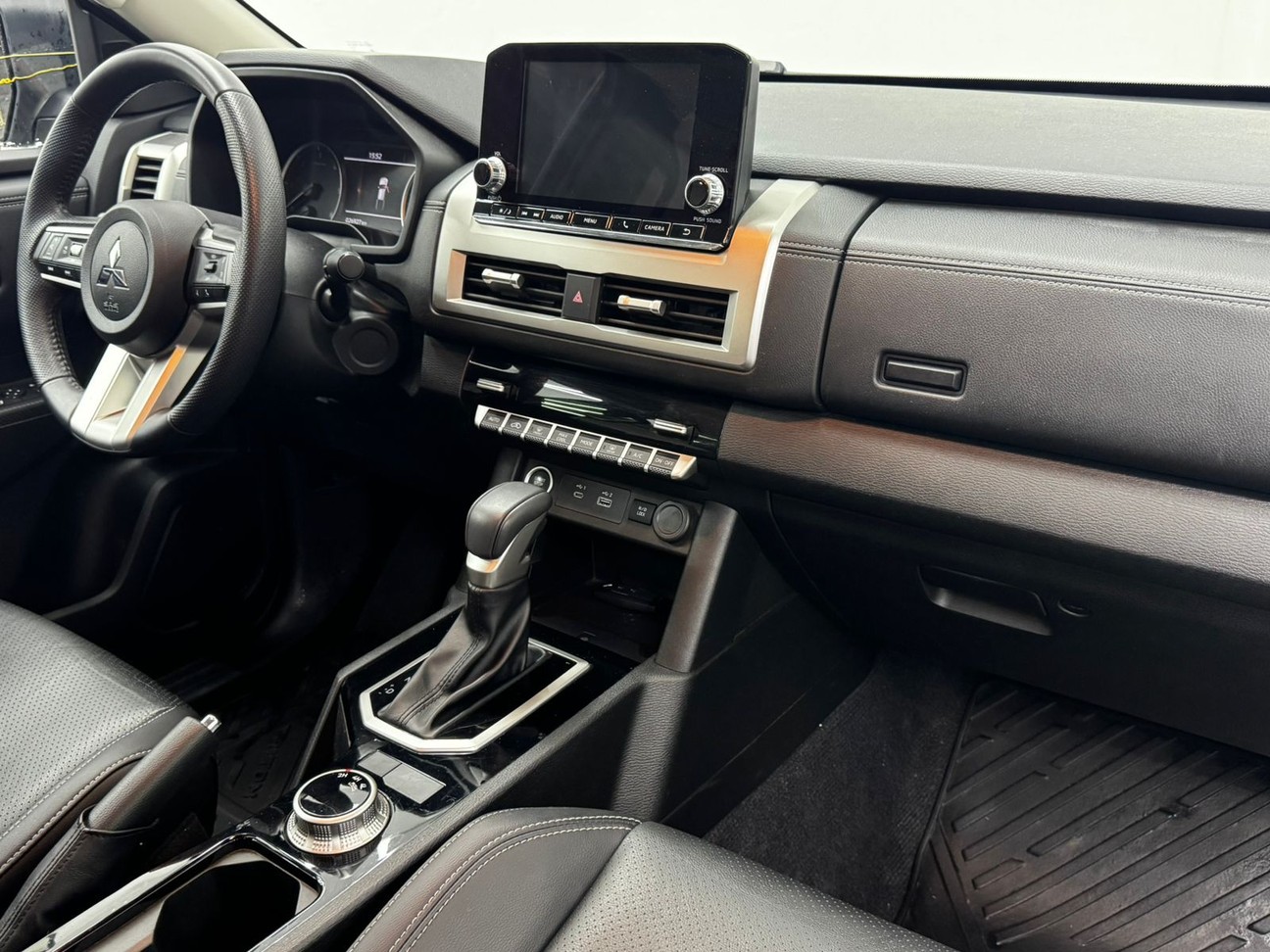 TRITON 2.4 BITURBO CD HPE 4X45