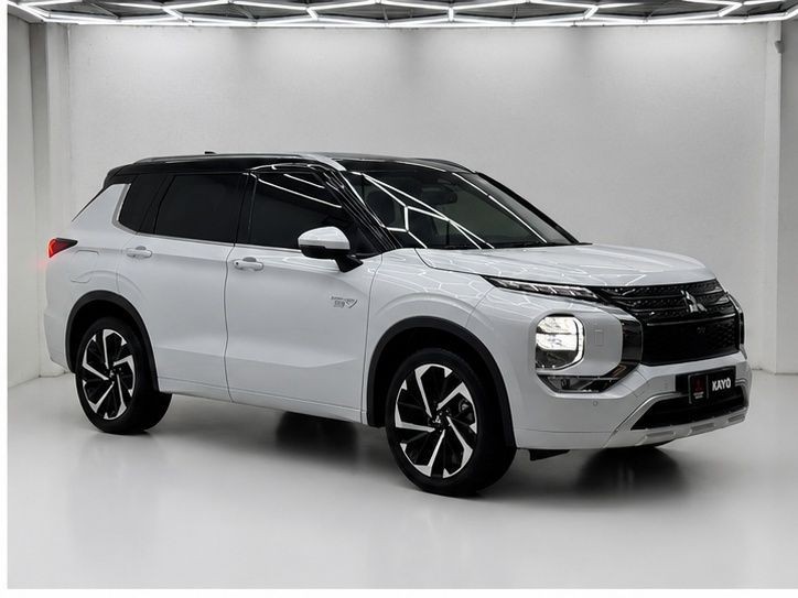 OUTLANDER 2.4 PHEV SIGNATURE S
