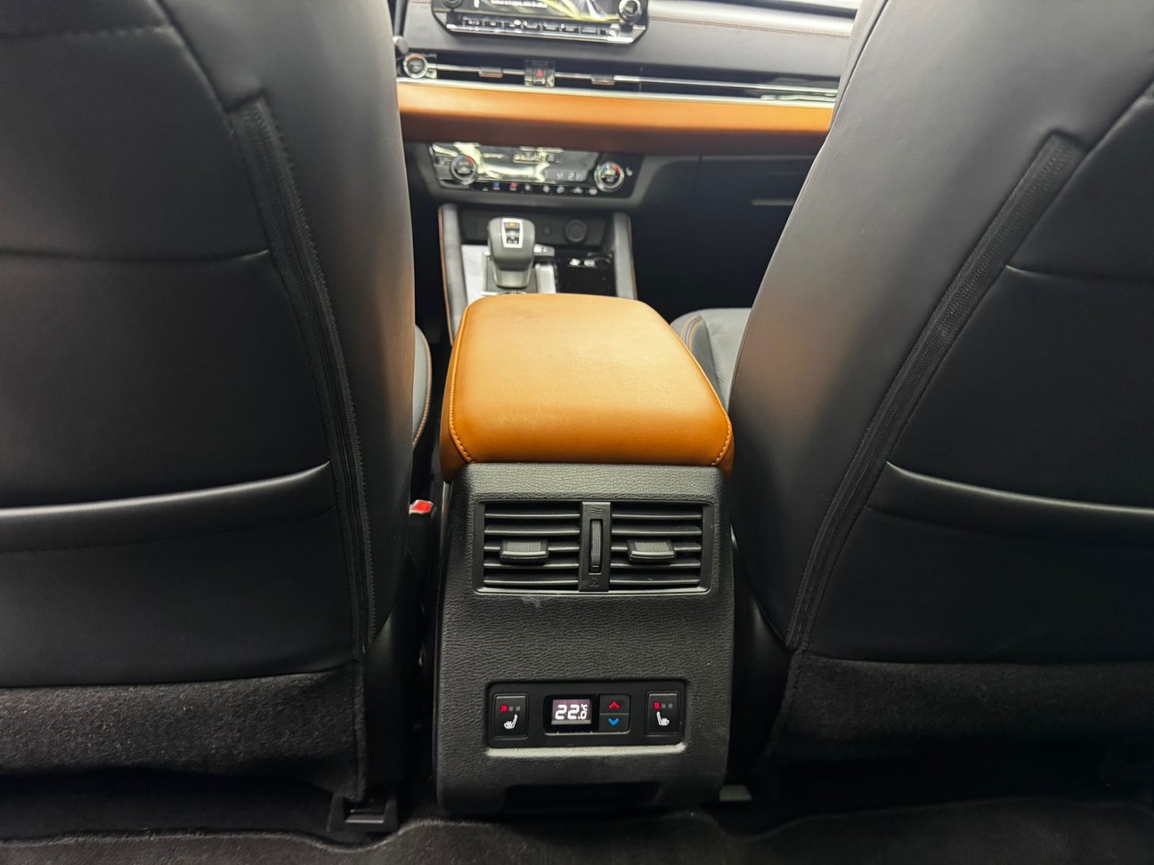 OUTLANDER 2.4 PHEV SIGNATURE S4