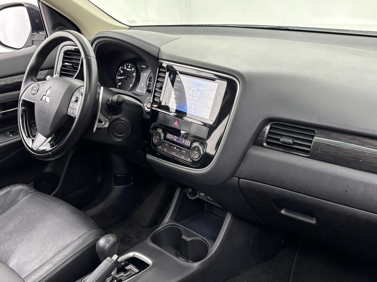 OUTLANDER 3.0 GT 4X4 V6 24V7