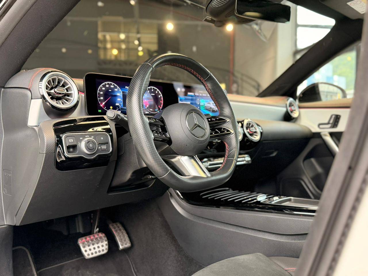 CLA 200 1.3 MHEV AMG LINE 7G5