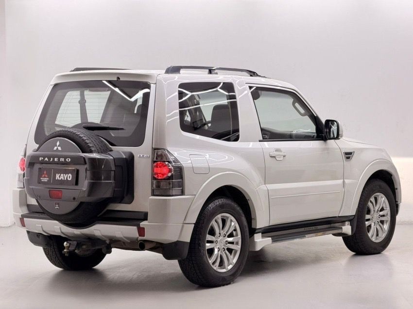 PAJERO FULL 3.8 HPE 4X4 V6 24V3