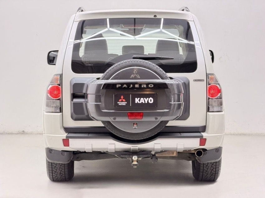 PAJERO FULL 3.8 HPE 4X4 V6 24V5