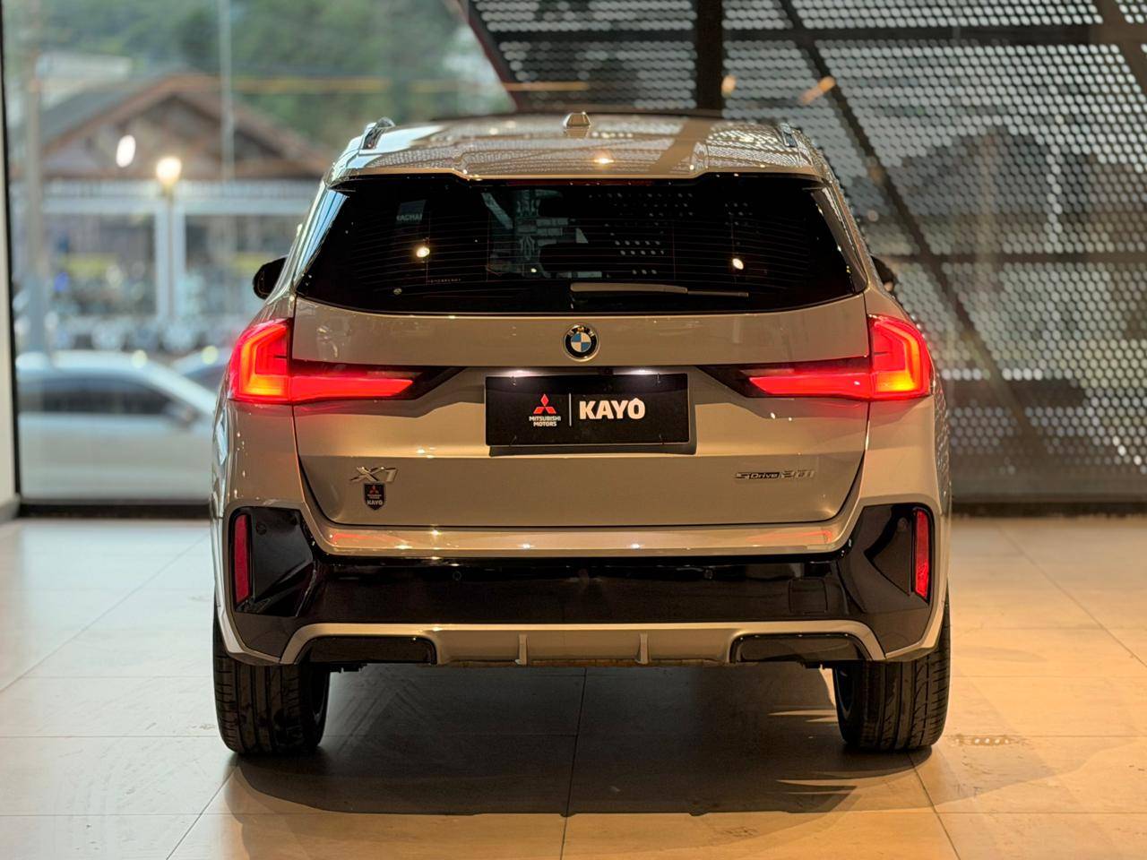 X1 2.0 16V TURBO SDRIVE20I M SPORT2