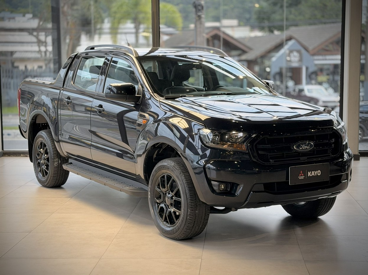 RANGER 2.2 BLACK 4X2 CD 16V
