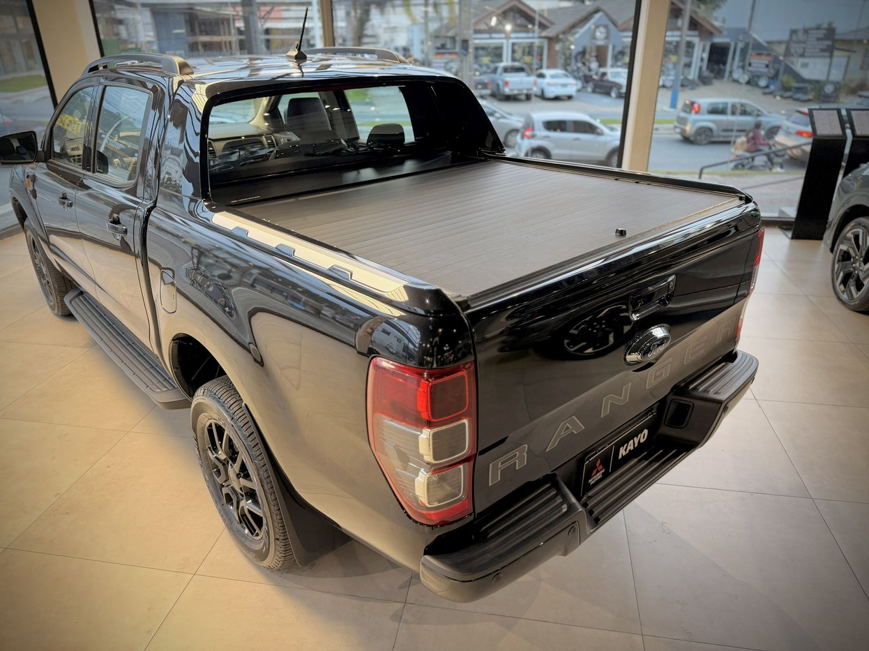 RANGER 2.2 BLACK 4X2 CD 16V9