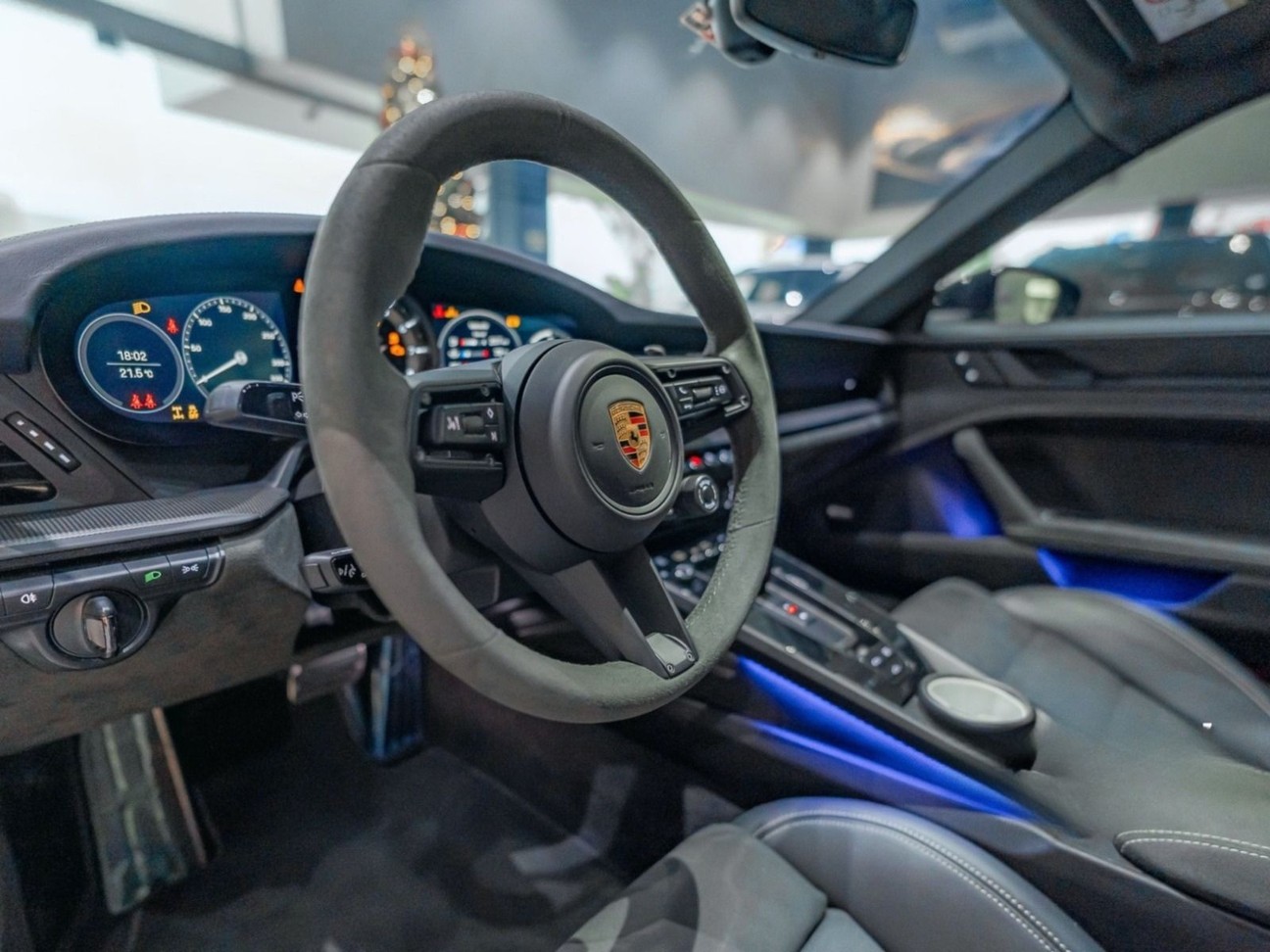 911 3.0 24V H6 CARRERA 4 GTS PDK3