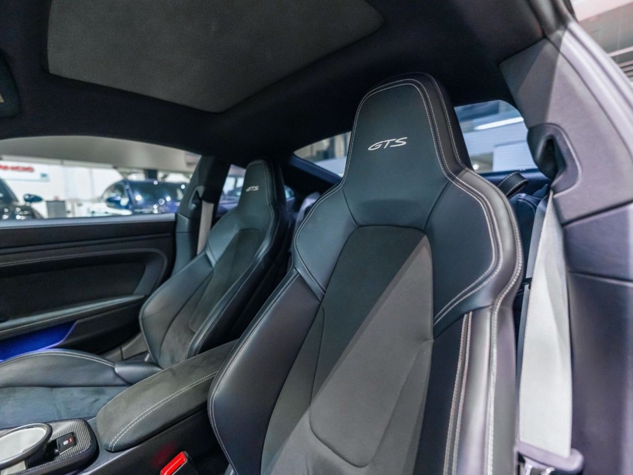 911 3.0 24V H6 CARRERA 4 GTS PDK5