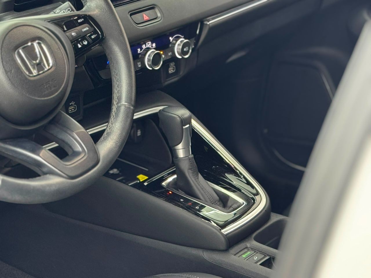HR-V8