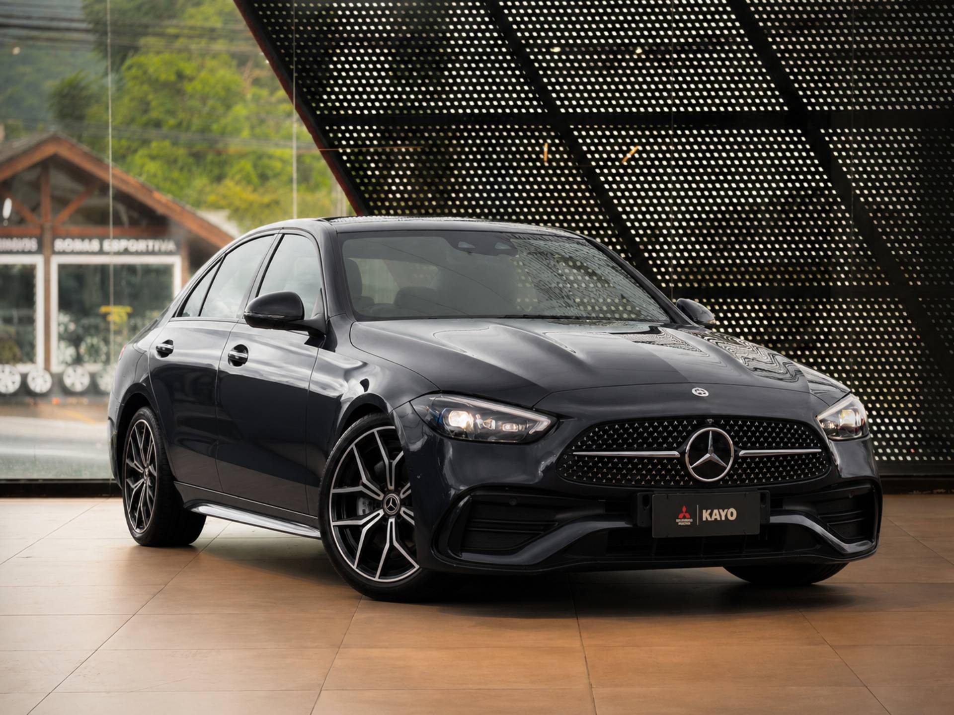 C 300 2.0 EQ BOOST AMG LINE