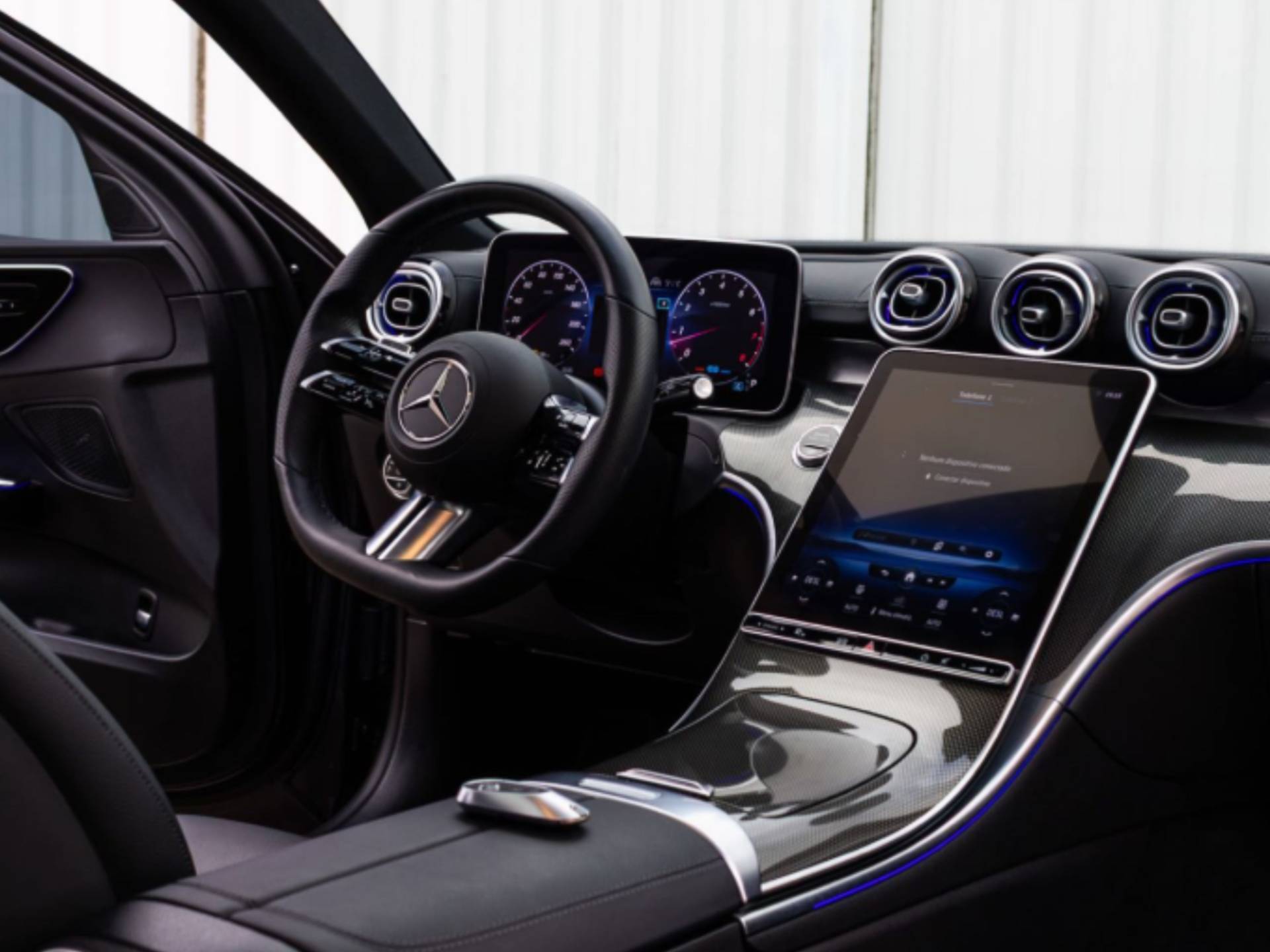 C 300 2.0 EQ BOOST AMG LINE5