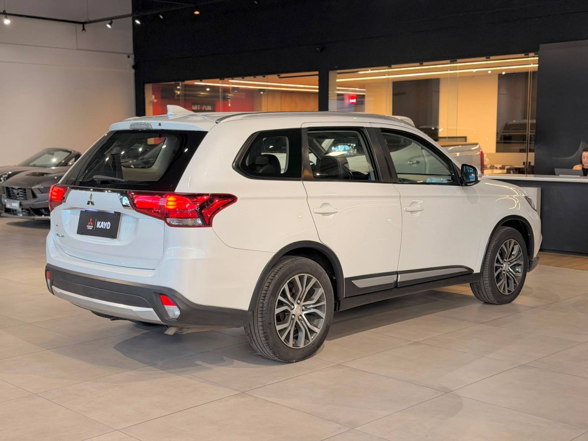 OUTLANDER 2.0 COMFORT 16V4