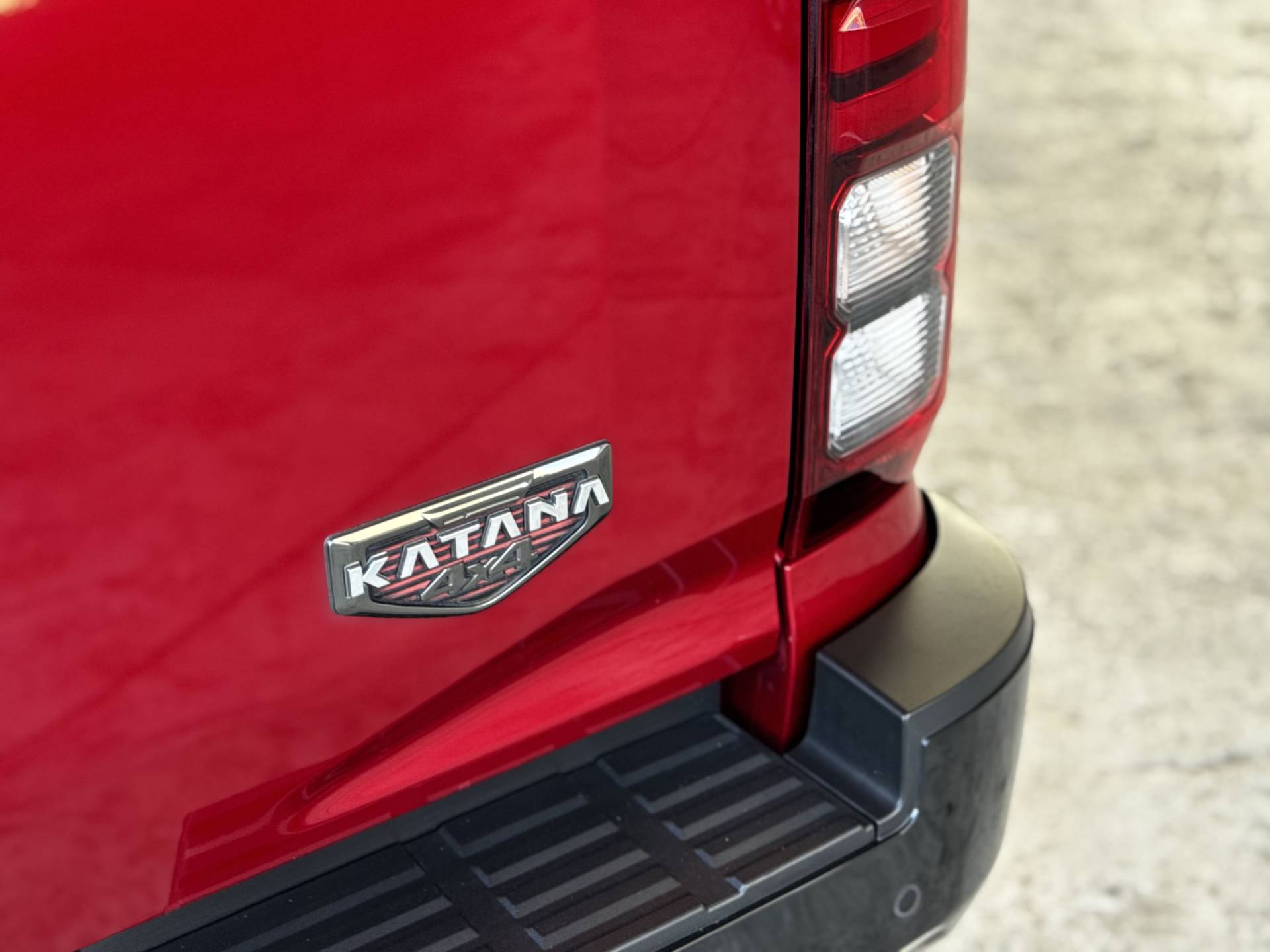 TRITON 2.4 BITURBO CD KATANA 4X415