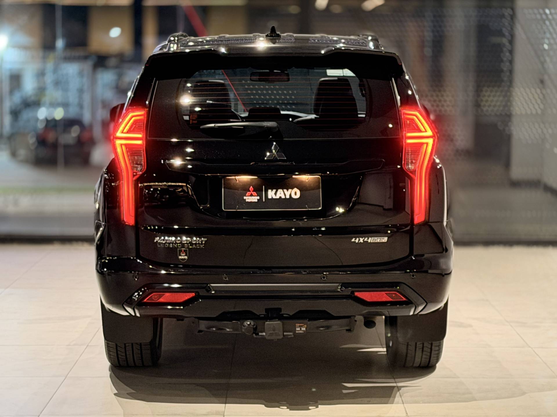 PAJERO SPORT 2.4 16V MIVEC TURBO LEGEND BLACK AWD2