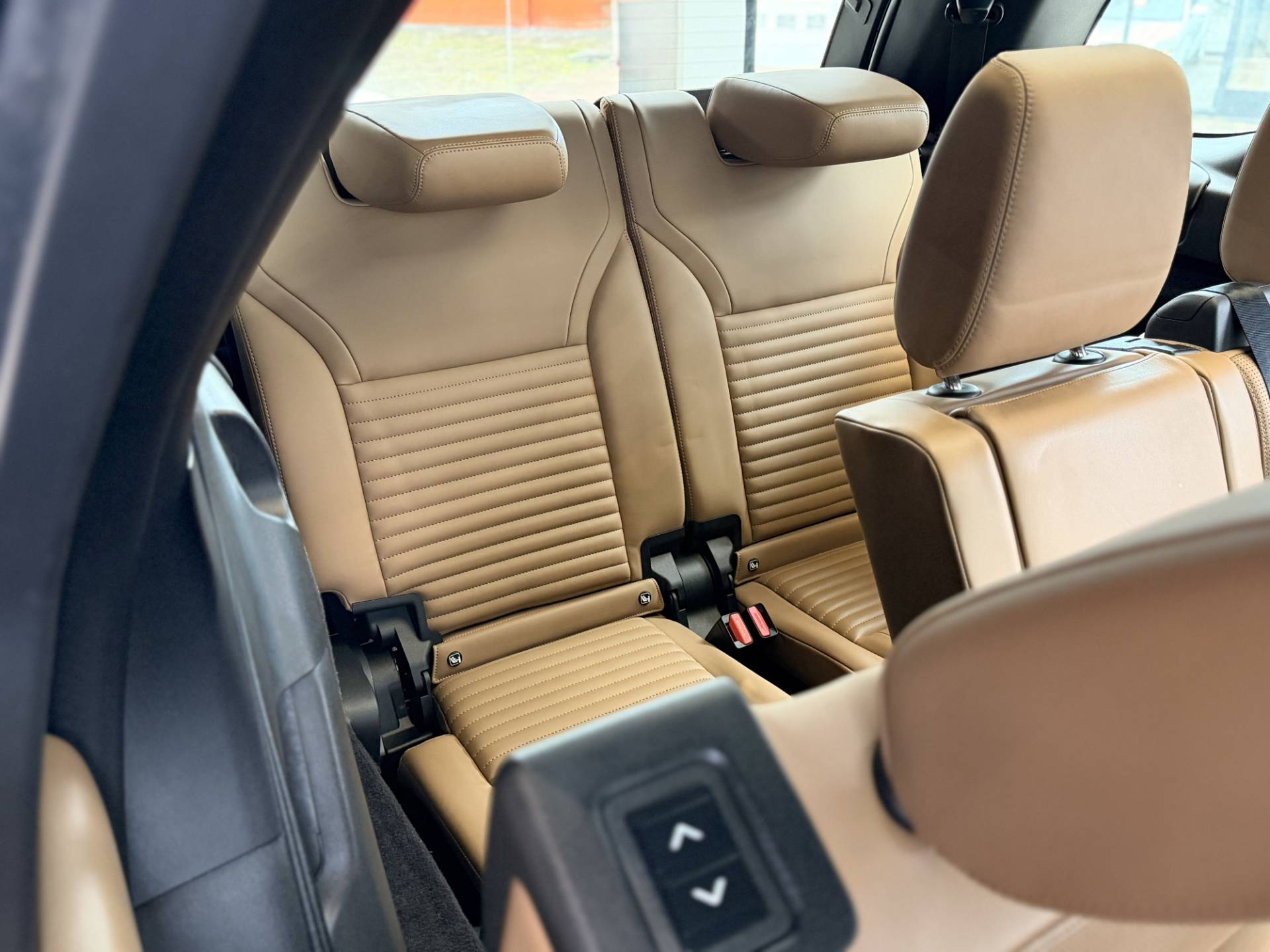 DISCOVERY 3.0 D300 TURBO MHEV METROPOLITAN EDITION9