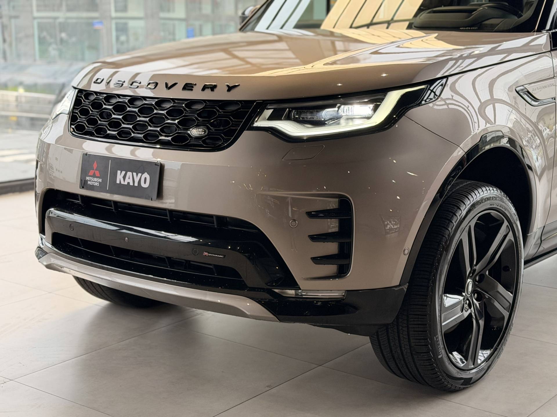 DISCOVERY 3.0 D300 TURBO MHEV METROPOLITAN EDITION10