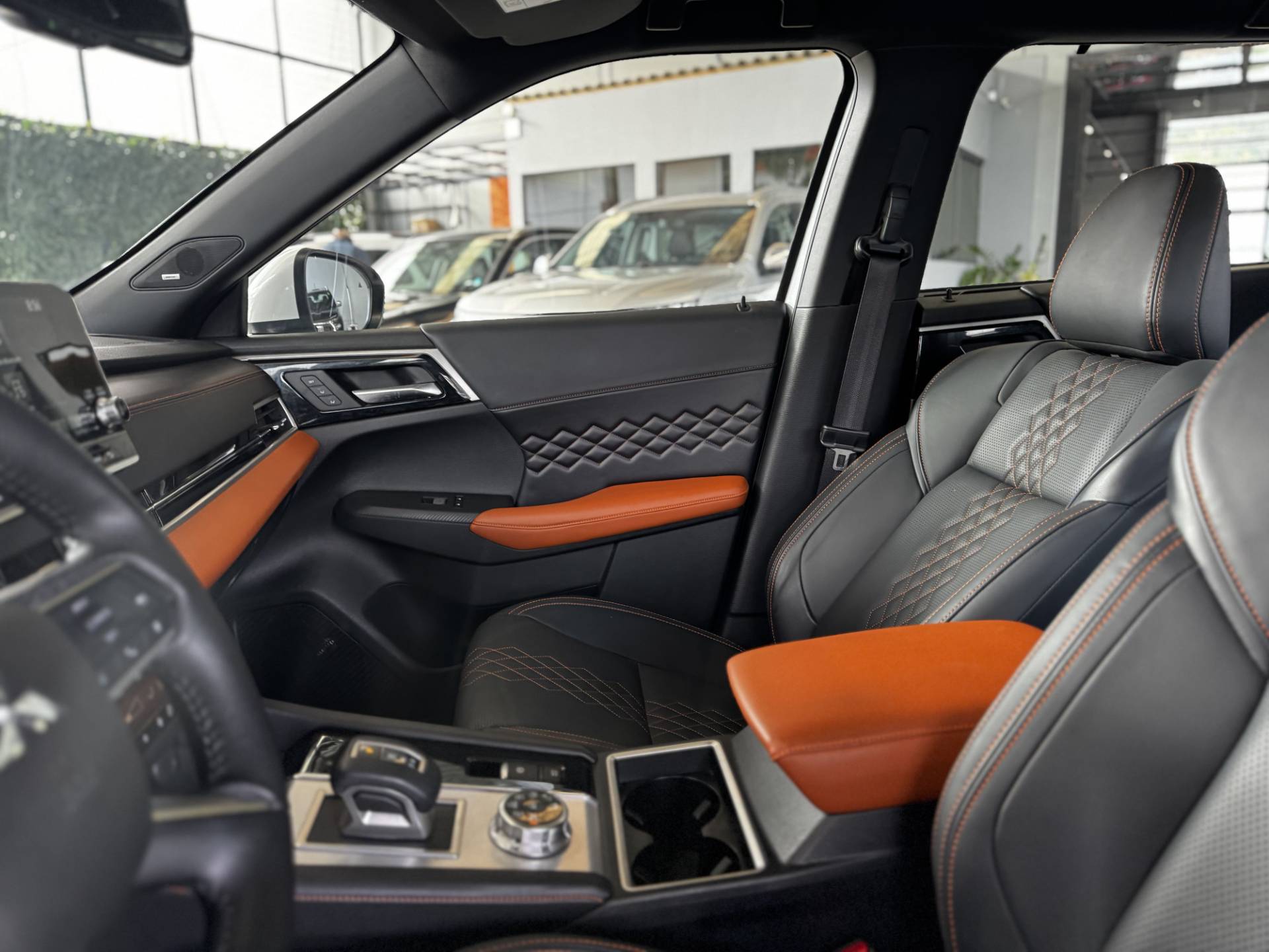 OUTLANDER 2.4 PHEV SIGNATURE S12