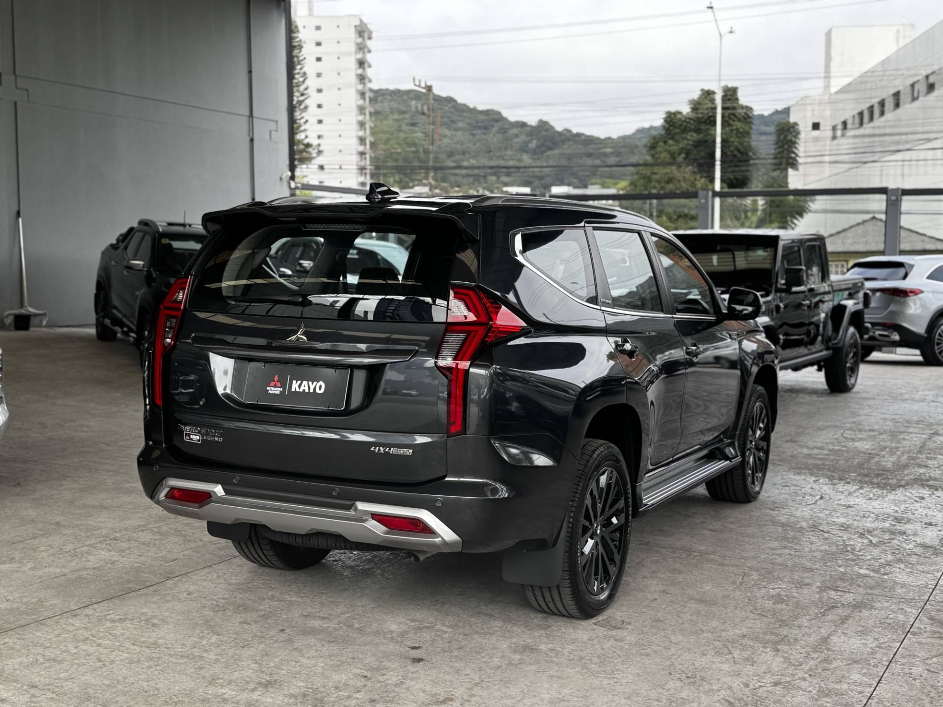 PAJERO SPORT 2.4 16V MIVEC TURBO LEGEND AWD2