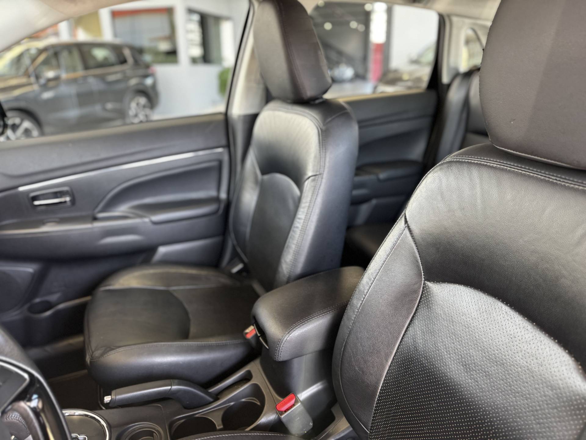OUTLANDER SPORT 2.0 MIVEC GLS7