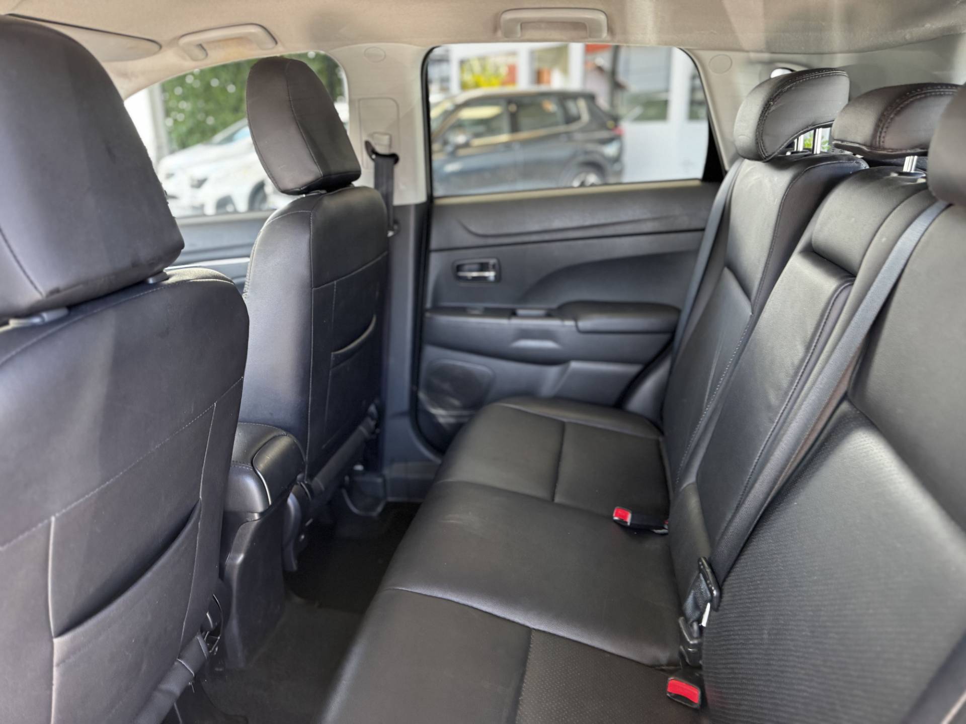 OUTLANDER SPORT 2.0 MIVEC GLS9