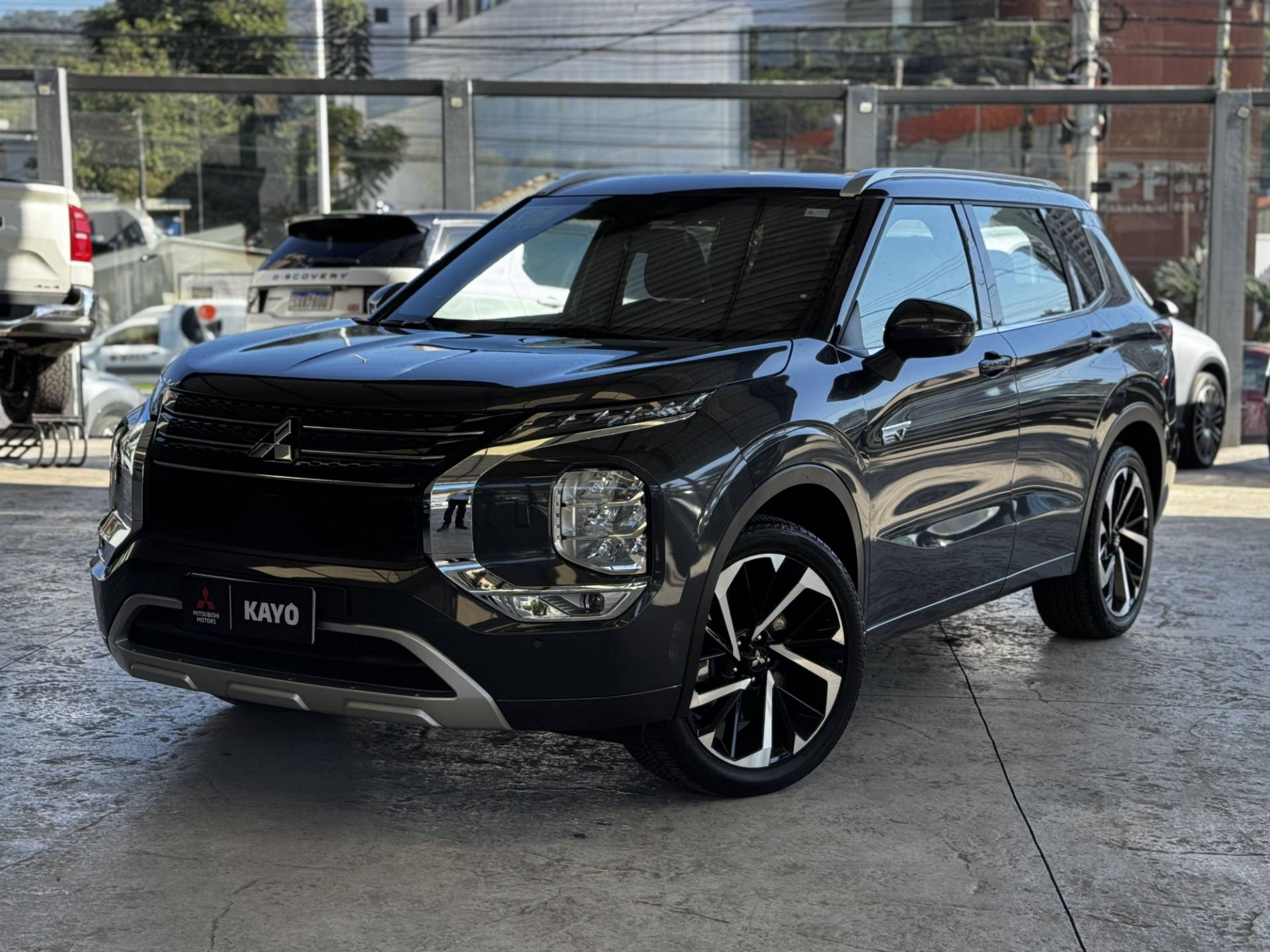 OUTLANDER 2.4 PHEV SIGNATURE S2