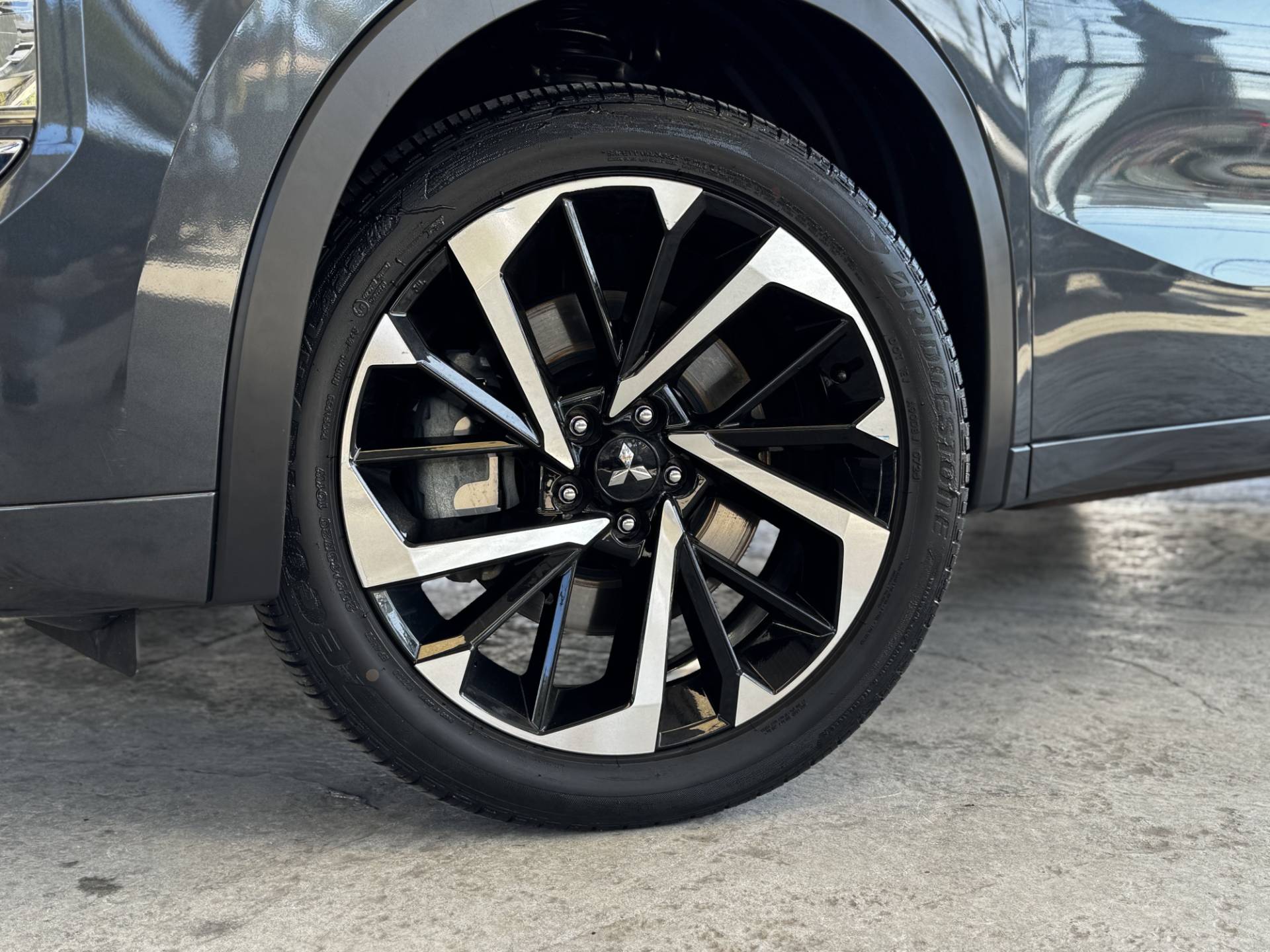 OUTLANDER 2.4 PHEV SIGNATURE S9