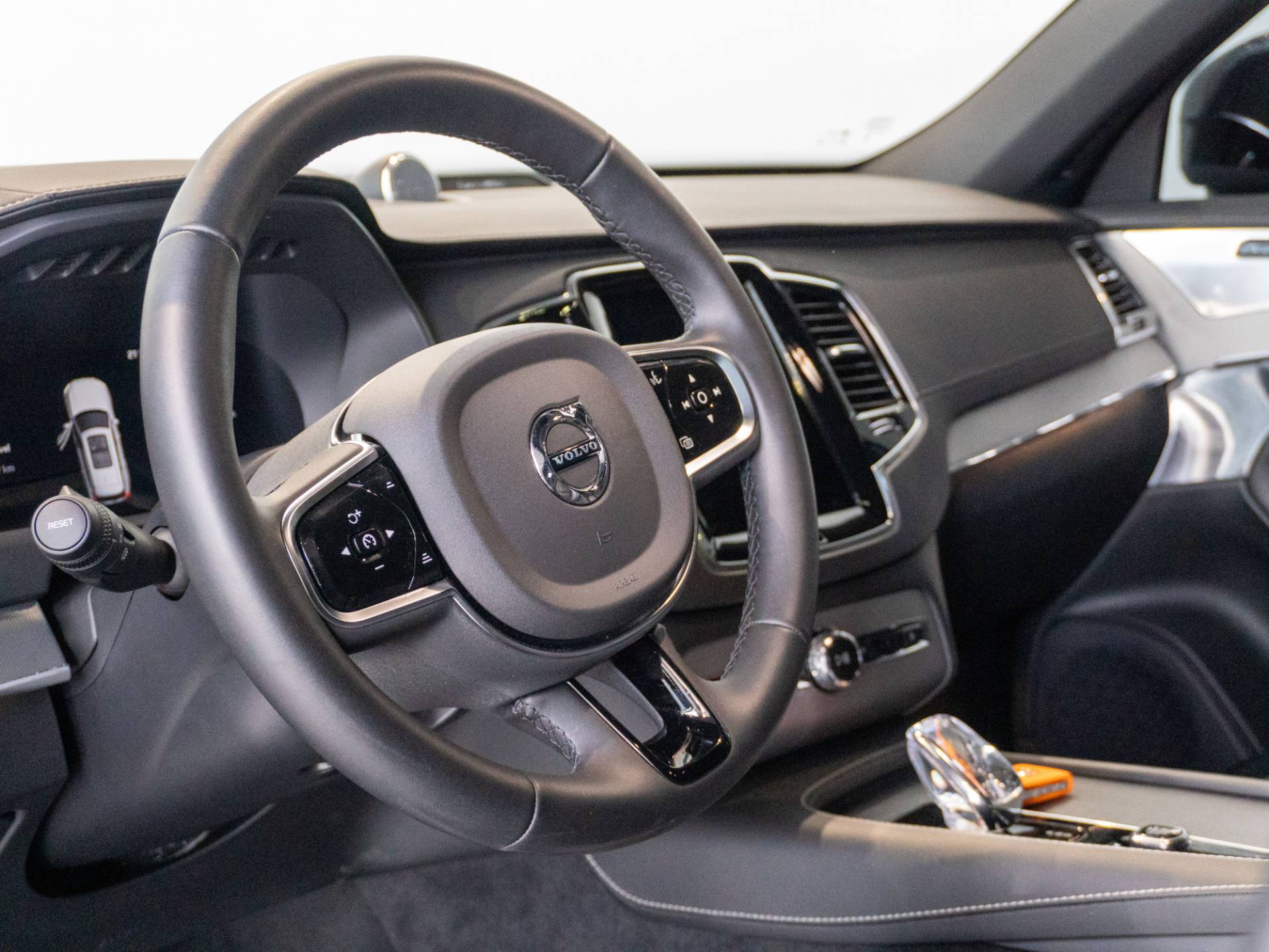 XC90 2.0 T8 RECHARGE ULTRA AWD6