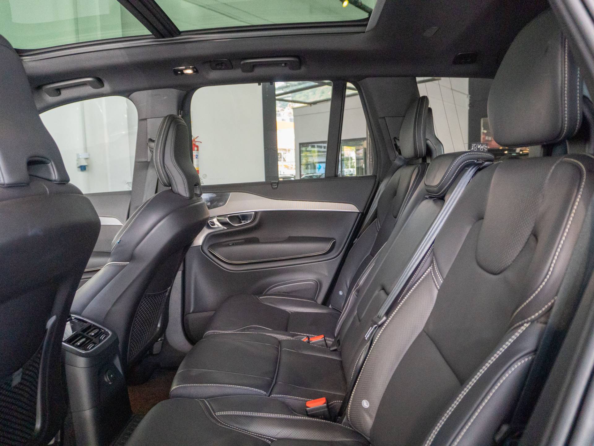 XC90 2.0 T8 RECHARGE ULTRA AWD9