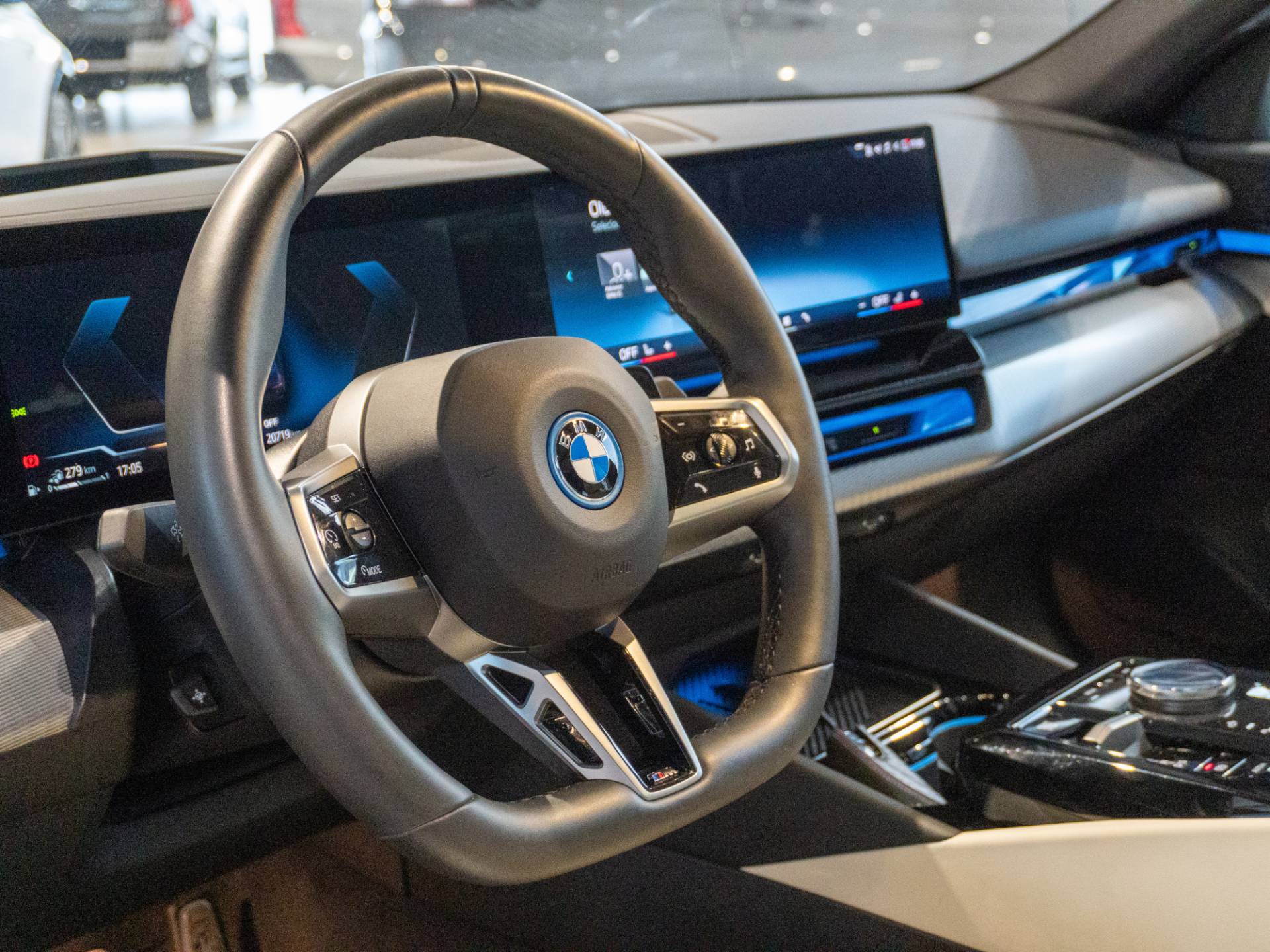 530e 2.0 TWINPOWER PHEV M SPORT6