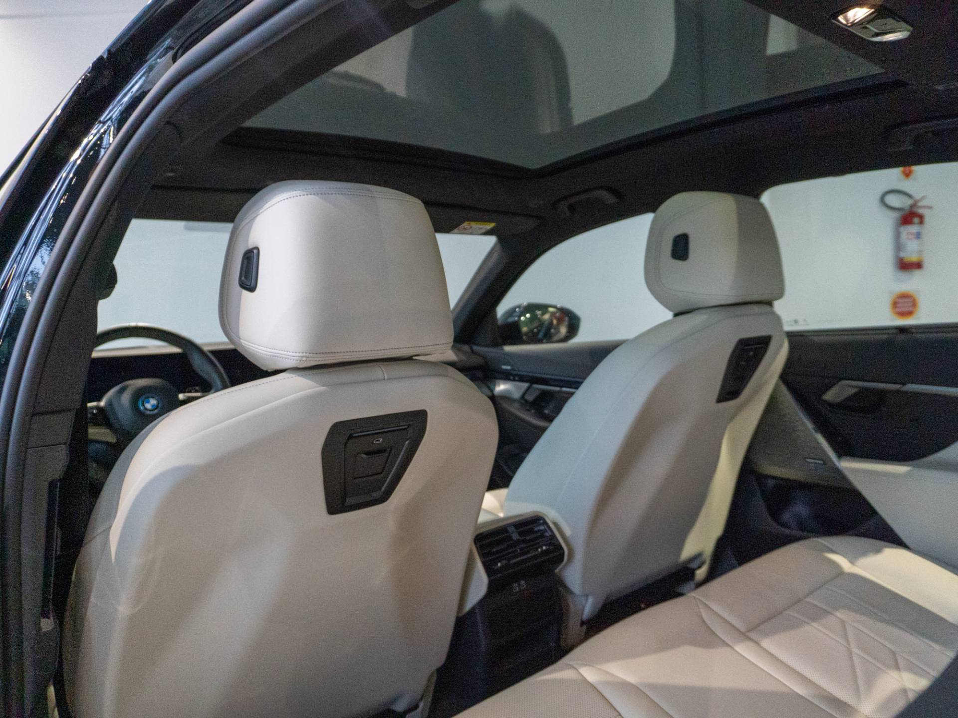 530e 2.0 TWINPOWER PHEV M SPORT9