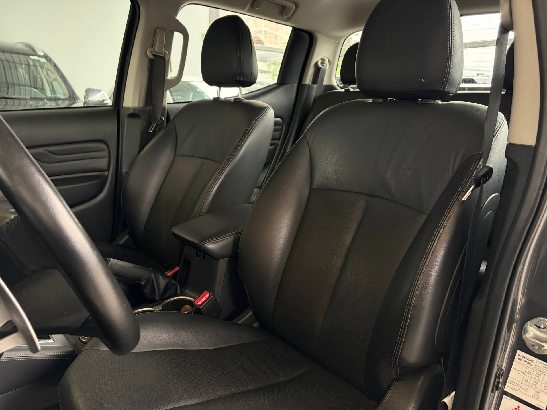 L200 TRITON 2.4 16V TURBO SPORT HPE-S CD 4X48
