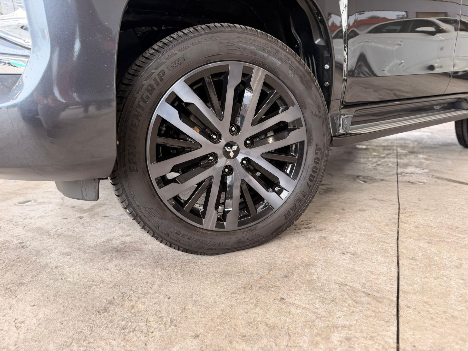 PAJERO SPORT 2.4 16V MIVEC TURBO LEGEND AWD16