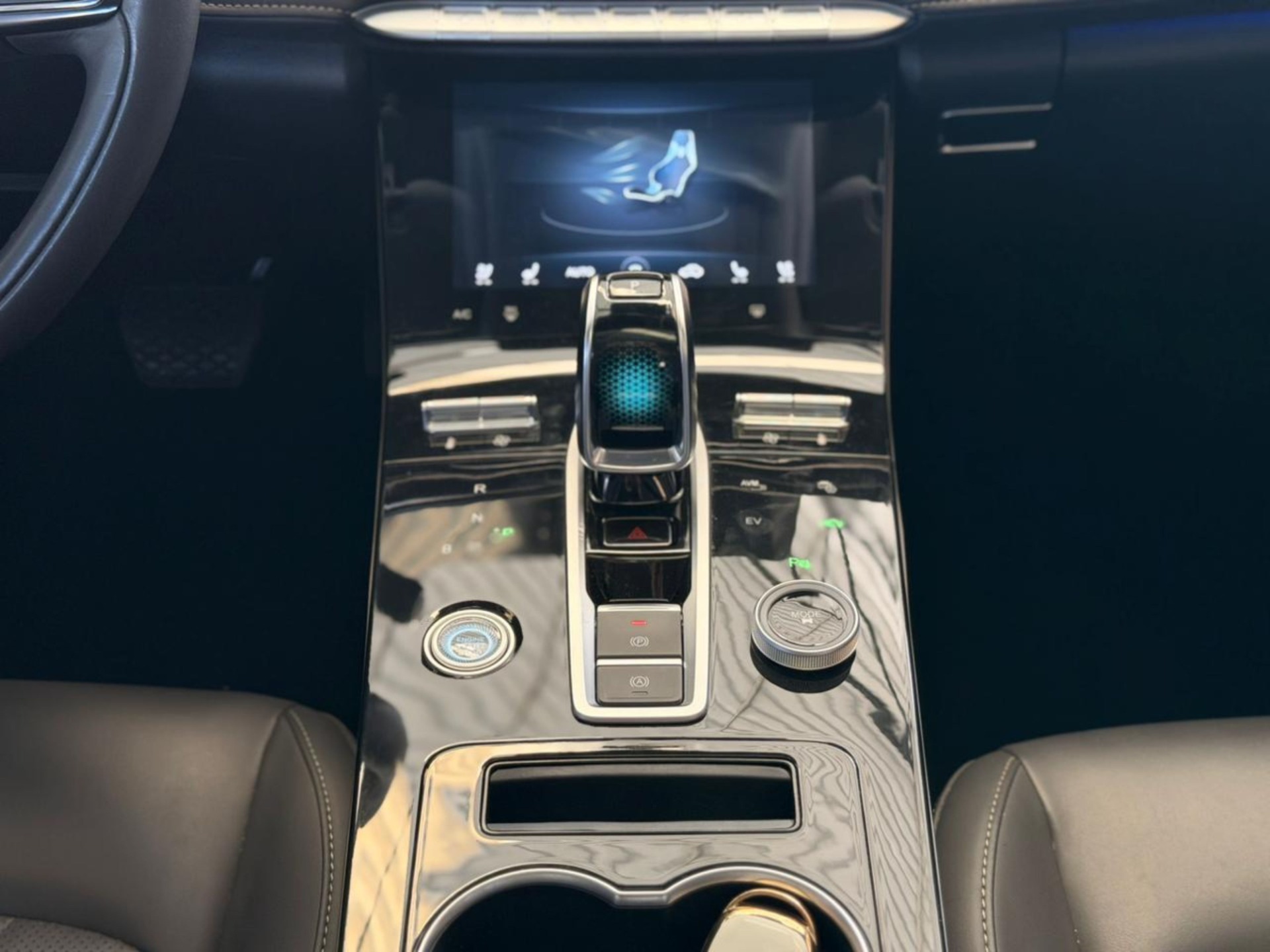 TIGGO 8 PRO 1.5 TCI PLUG-IN DHT16