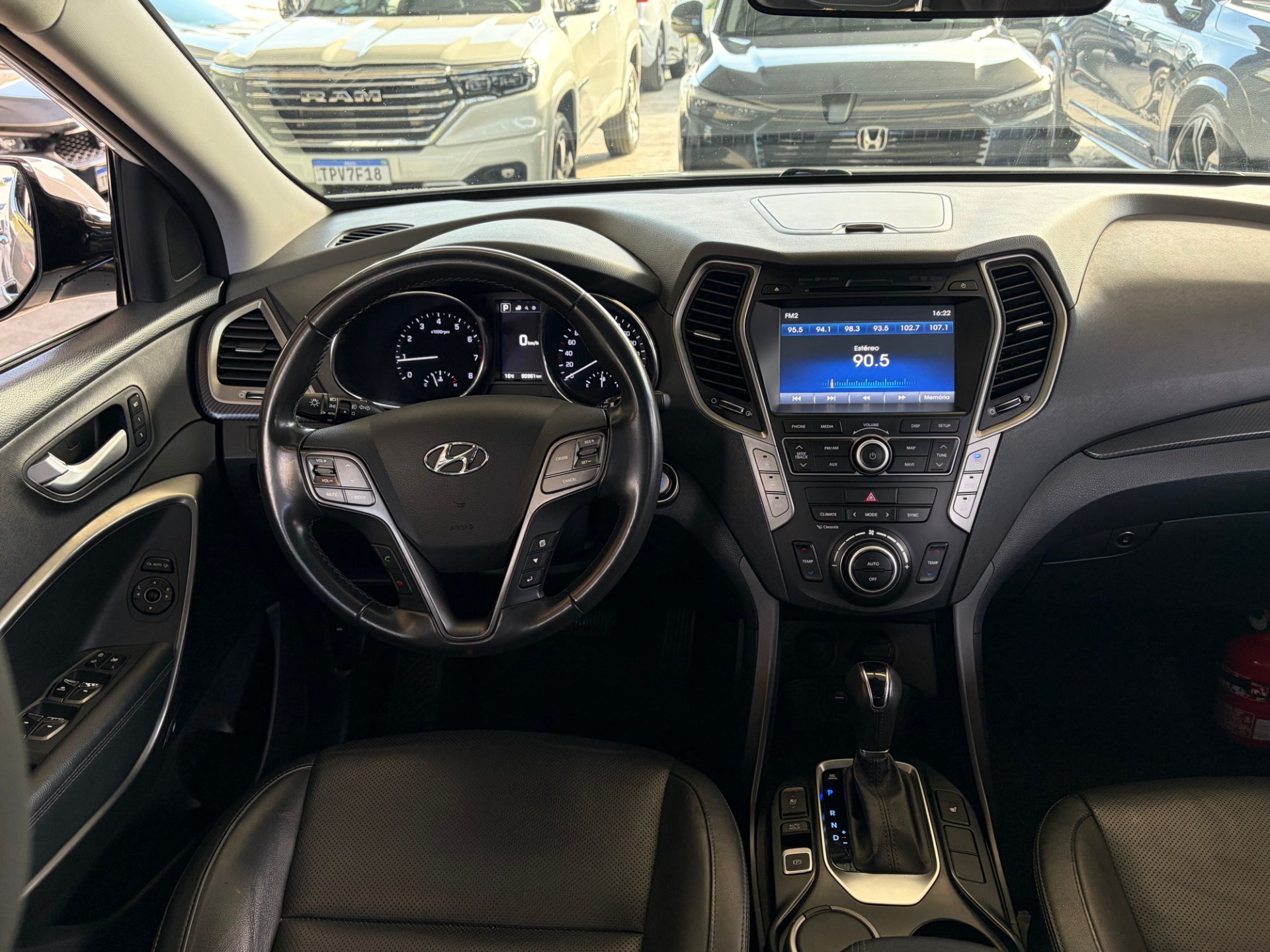 SANTA FE 3.3 MPFI 4X4 7 LUGARES V6 270CV10