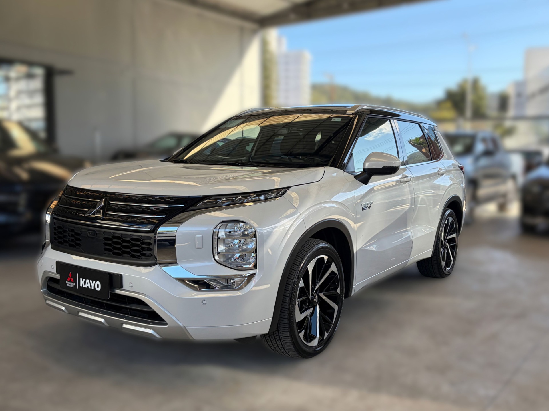 OUTLANDER 2.4 PHEV SIGNATURE S2