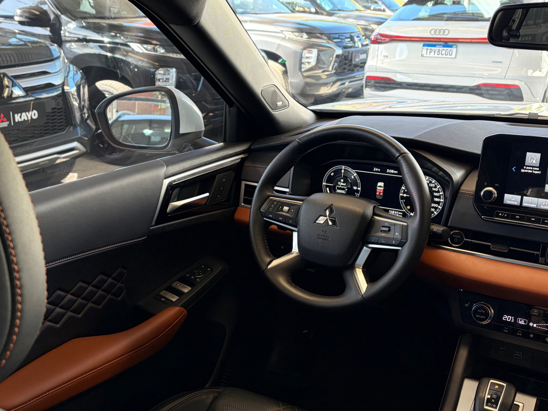 OUTLANDER 2.4 PHEV SIGNATURE S10