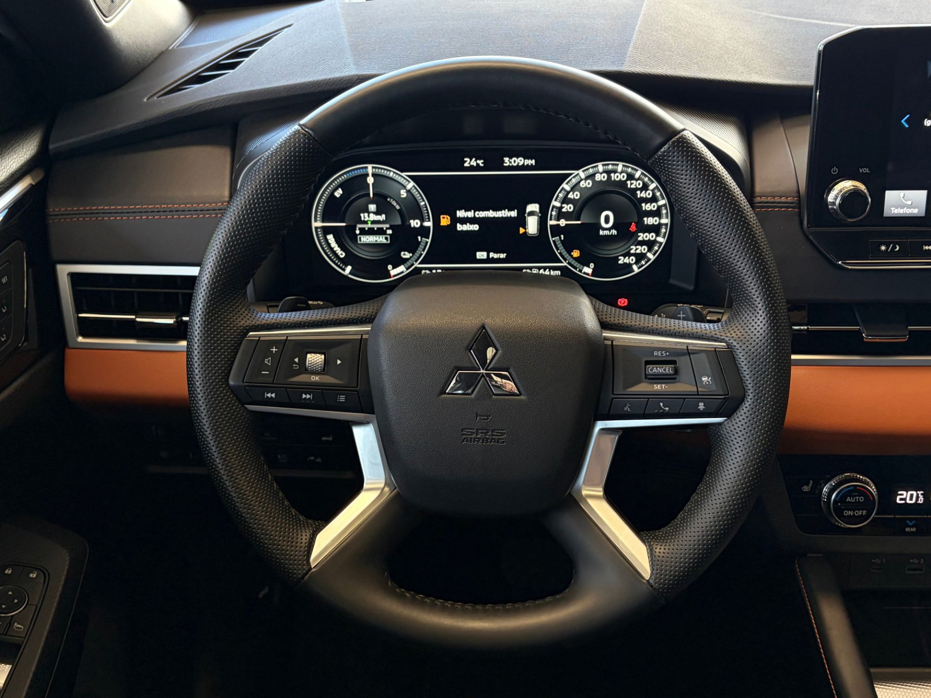 OUTLANDER 2.4 PHEV SIGNATURE S11